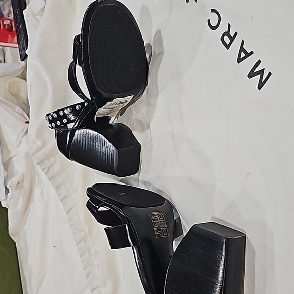 MARC JACOBS JAMIE STUDDED STRAP BLACK HEELS - Picture 8 of 8